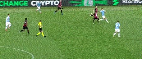 开云体育网址-【意甲】科雷亚双响因莫比莱破门 拉齐奥3比0AC米兰